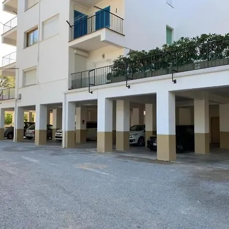 Galiria, Apartman Pals